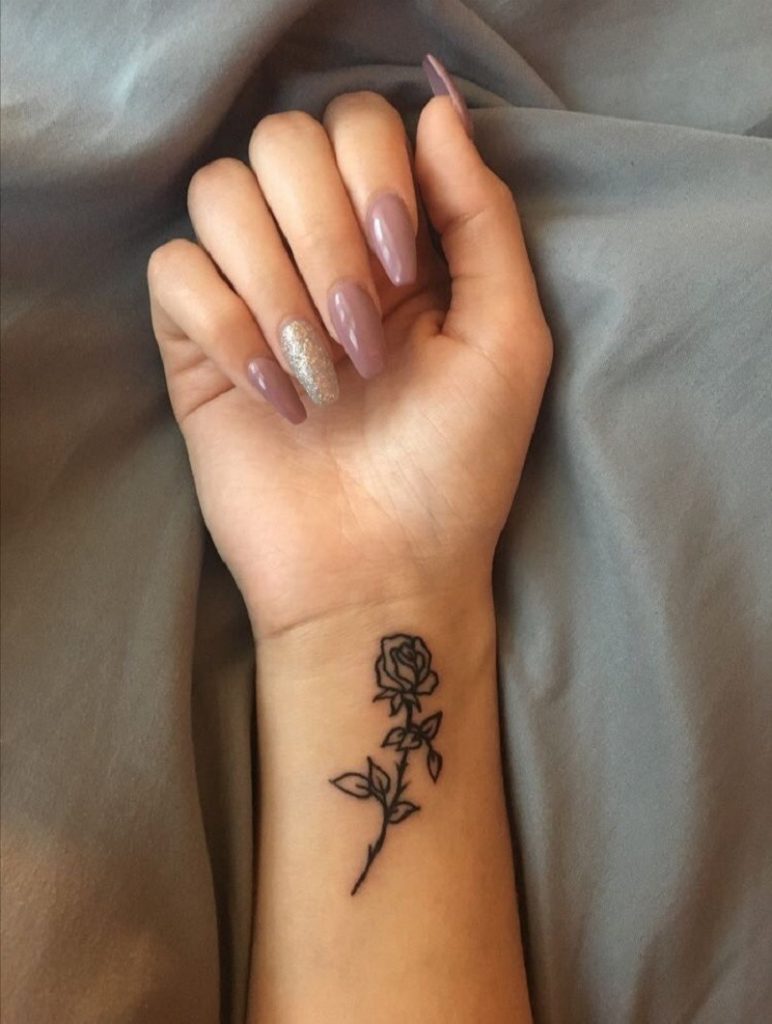 tatuagens femininas delicadas 2019 pequenas no braço