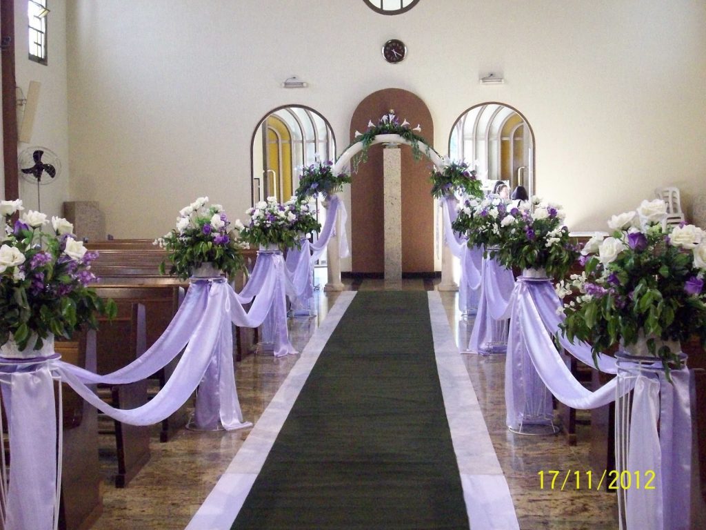 ecoração de igreja para casamento simples