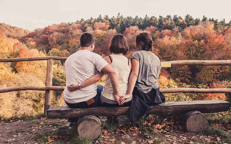 O LABIRINTO DO AMOR: A INACREDITÁVEL HISTÓRIA REAL DE UM TRIÂNGULO AMOROSO INESPERADO